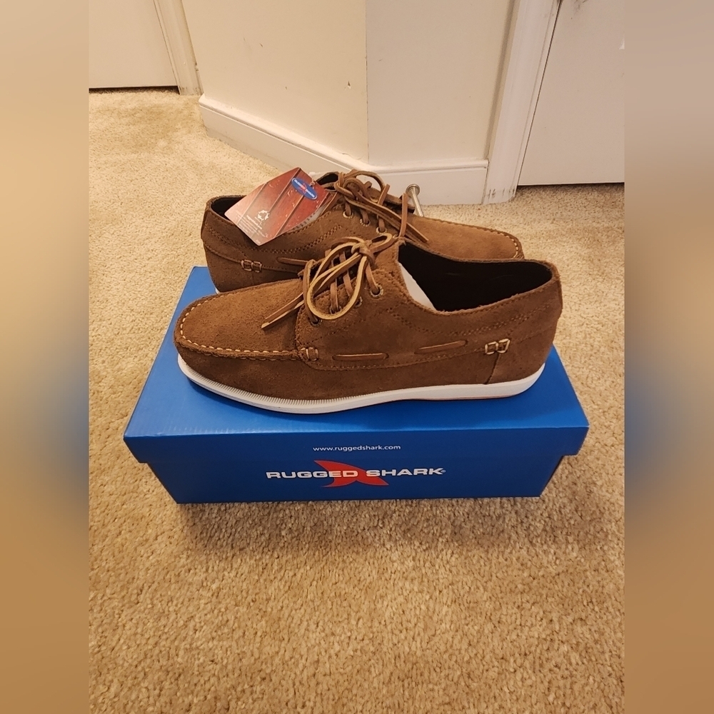 New Rugged Shark Whaler Boat Shoes Casual‎ Brown Suede White Sole Size 10